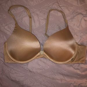 Victoria secret push up bra nude